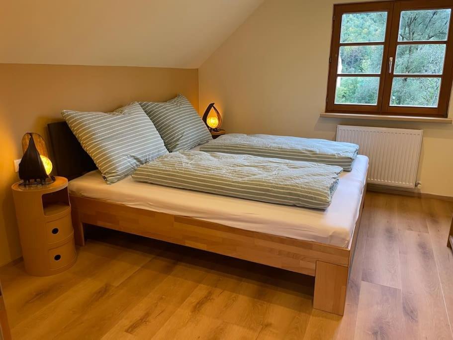 Neu Renoviertes 2Zi Appartment Im Dg Feldkirch Extérieur photo