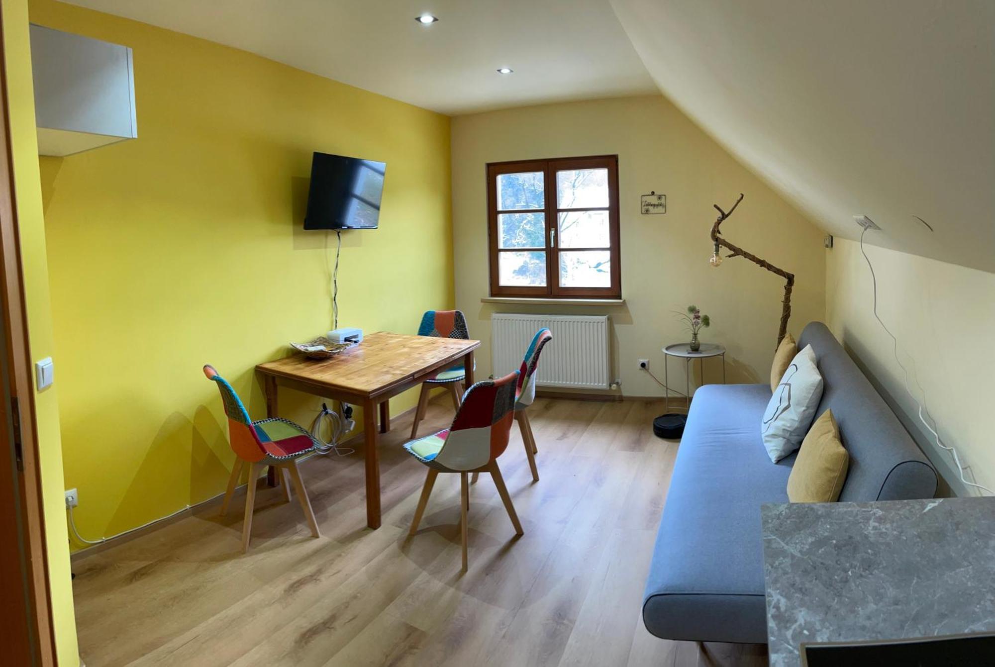 Neu Renoviertes 2Zi Appartment Im Dg Feldkirch Extérieur photo
